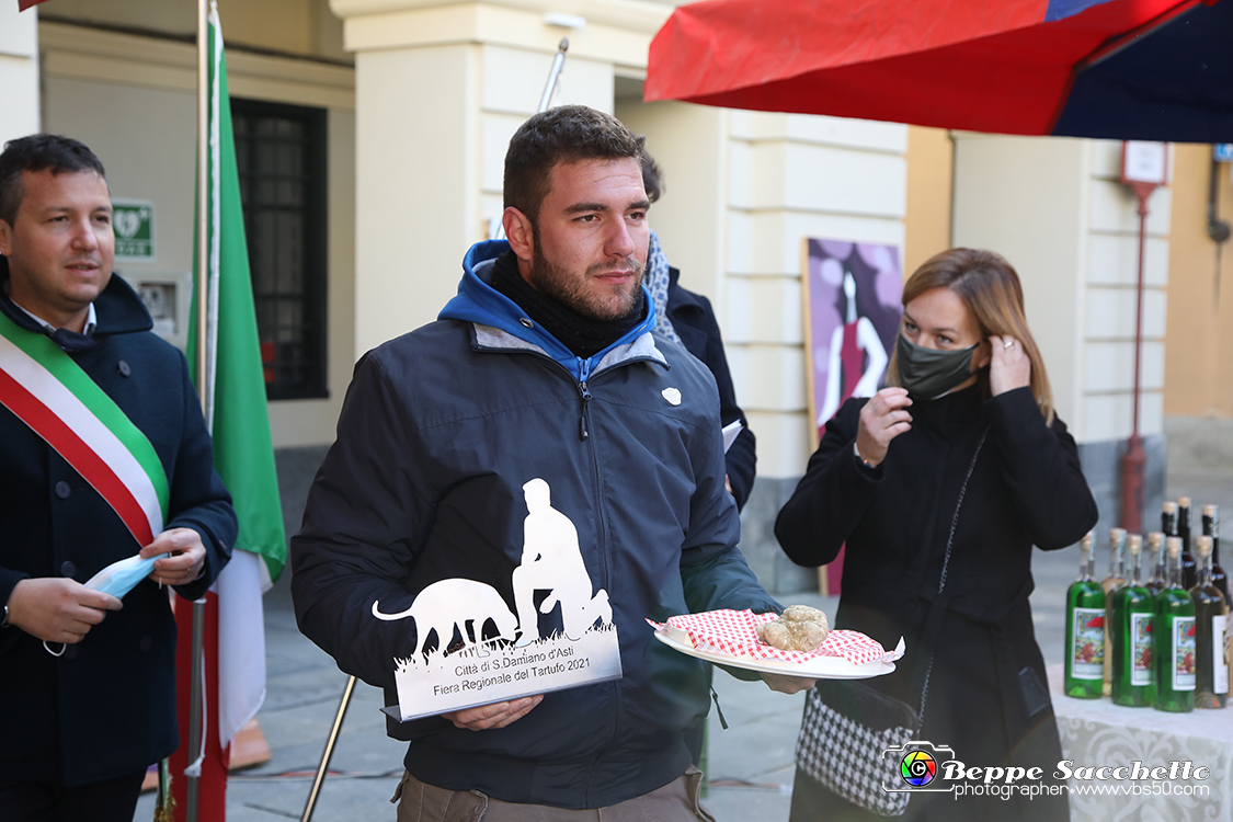 VBS_6101 - 10.ma Fiera Nazionale del Tartufo e Fiera dei Santi.jpg